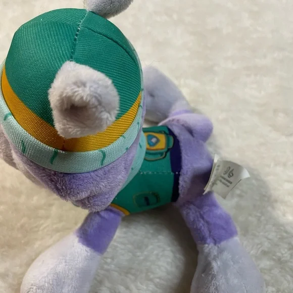 Paw Patrol Everest 8 Inch Plush - Picture 2 of 6